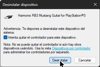 La pantalla para Desinstalar el dispositivo. 'Intenta quitar el controlador para este dispositivo' esta activado y el cursor esta sobre 'Desinstalar'.