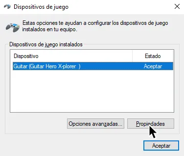 Windows en el panel de Dispositivos de juego mostrando una lista de mandos.
